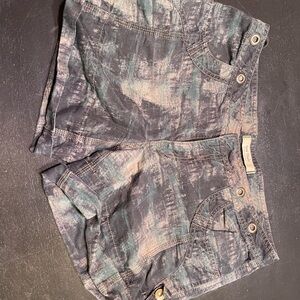 FREE PEOPLE linen/cotton grungy shorts